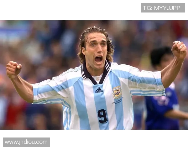 足球五十大球星全解析:从传奇球员到当代巨星的精彩历程与影响力 足球五十大球星全解析:从传奇球员到当代巨星的精彩历程与影响力