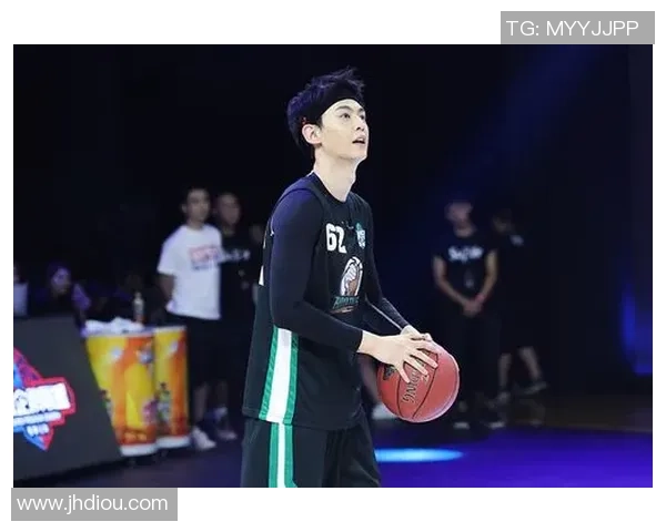 足球场上的歌声传奇 全员球星跨界演唱会大揭秘